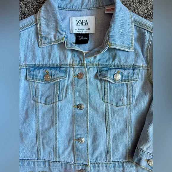ZARA Kids Light Blue Jean Denim Jacket with Minnie Mouse on Back. Size 2-3 Y - Picture 3 of 7